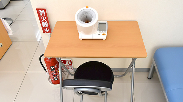 調剤薬局ツルハドラッグ酒田曙町店の血圧計