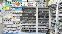 調剤薬局ツルハドラッグ弘前豊原店の薬棚