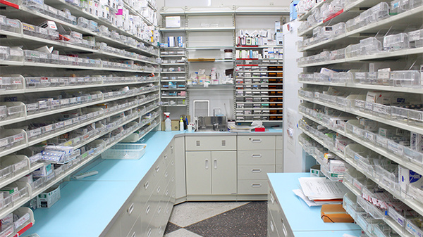 調剤薬局ツルハドラッグ蒲田店の調剤室