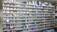 調剤薬局ツルハドラッグ相模原矢部店の薬棚