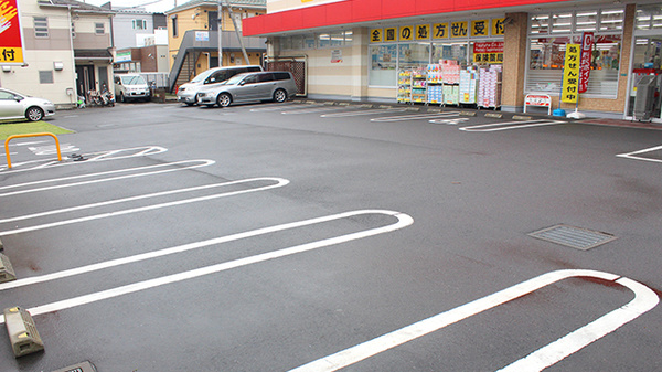 調剤薬局ツルハドラッグ相模原矢部店の駐車場