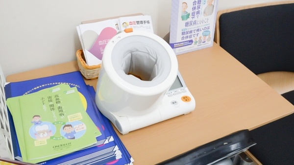 調剤薬局ツルハドラッグ春日井篠木店の血圧計