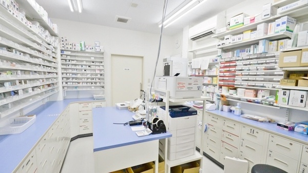 調剤薬局ツルハドラッグ春日井柏原店の調剤室