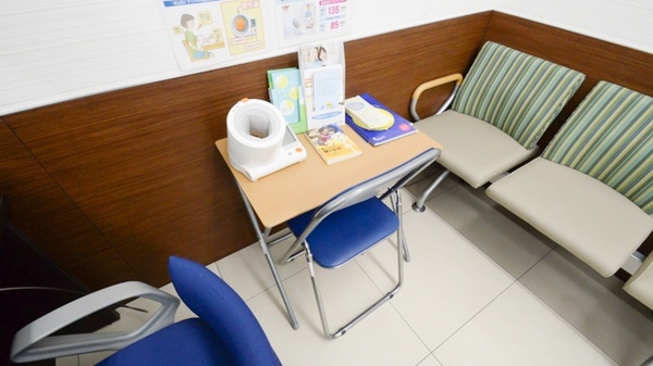 調剤薬局ツルハドラッグ尼崎武庫元町店の血圧計