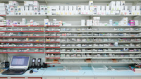 調剤薬局ツルハドラッグ朝倉店の薬棚