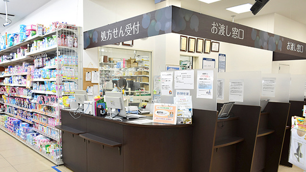薬局くすりの福太郎白井駅前店の受付/カウンター