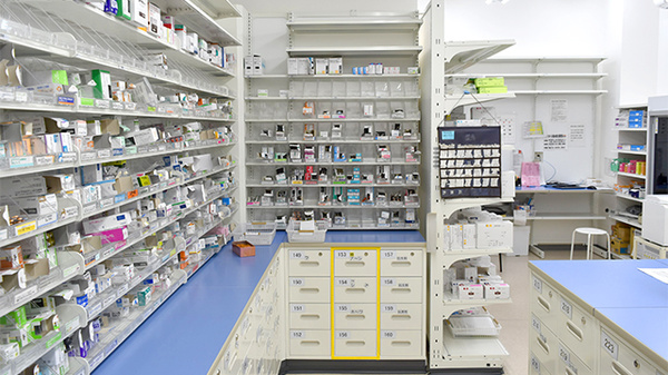 薬局くすりの福太郎南流山店の調剤室