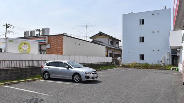 薬局くすりの福太郎南流山店の駐車場