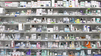 薬局くすりの福太郎三郷中央店の薬棚