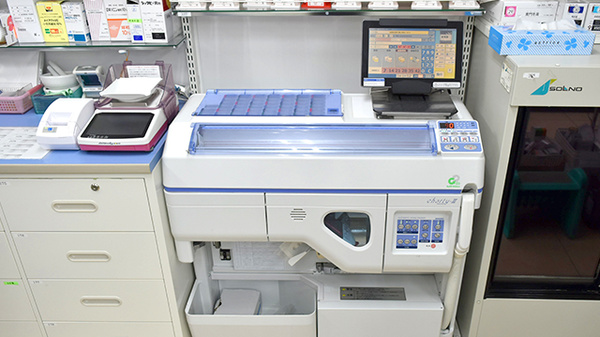 薬局くすりの福太郎川間店の調剤器具