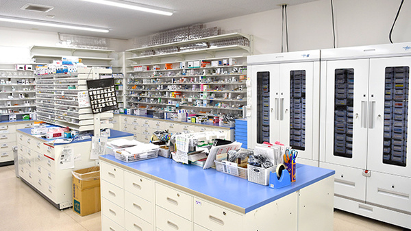 薬局くすりの福太郎実籾店の調剤室