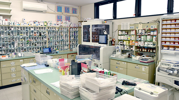 薬局くすりの福太郎臼井駅前店の調剤室