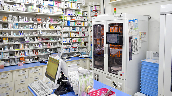 薬局くすりの福太郎船橋日大前店の調剤室