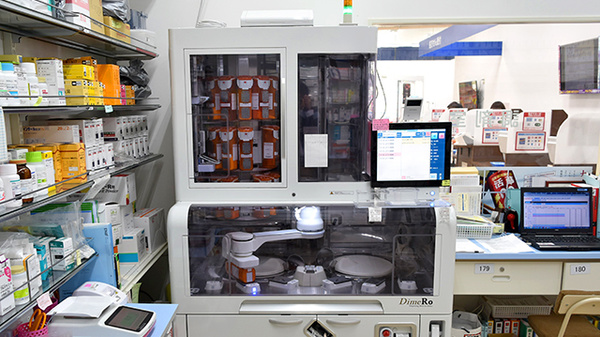 薬局くすりの福太郎津田沼南口店の調剤器具