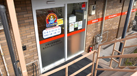 薬局くすりの福太郎椿森店の入口