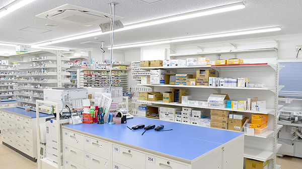 薬局くすりの福太郎ユーカリが丘店の調剤室