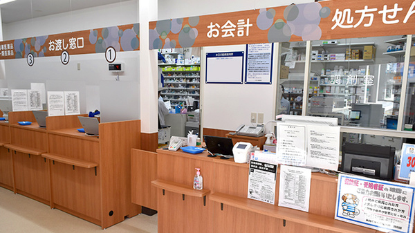 薬局くすりの福太郎浦安店の受付/カウンター