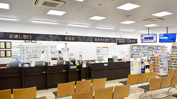 薬局くすりの福太郎海神店の受付/カウンター