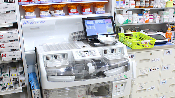 薬局くすりの福太郎大島店の調剤器具