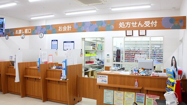 薬局くすりの福太郎京島1丁目店の受付/カウンター