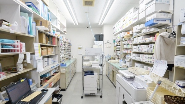 ウォンツ己斐駅前薬局の調剤室