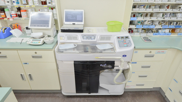 ウォンツ大野薬局の調剤器具