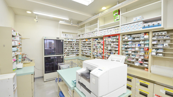 ウォンツ薬局鉄砲町店の調剤室