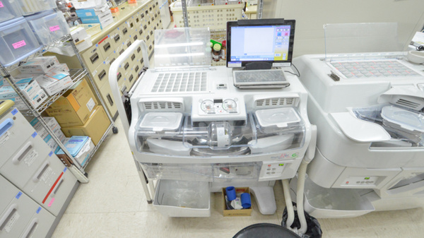 ウェルネス薬局　塩冶店の調剤器具