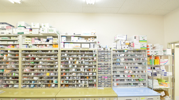 ウェルネス薬局　大田店の薬棚