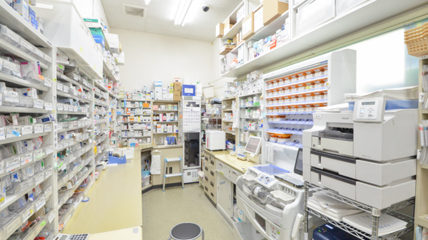 ウォンツ下温品薬局の調剤室