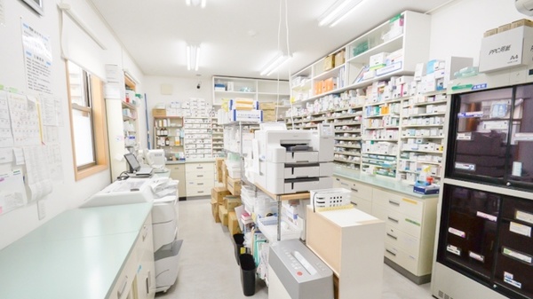 ウォンツ薬局古江駅前店の調剤室