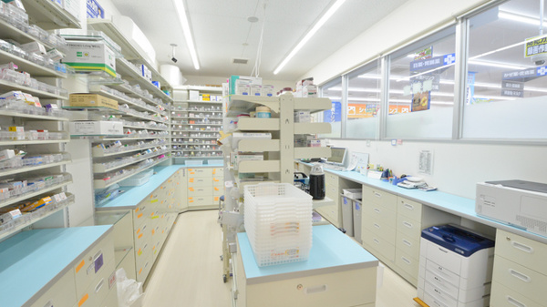 ウォンツ口田薬局の調剤室
