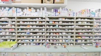 レデイ薬局鷹子店の薬棚