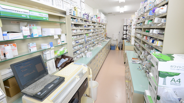 レデイいよ米湊調剤薬局の調剤室