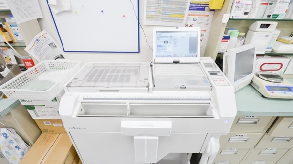 レデイ薬局長楽寺店の調剤器具