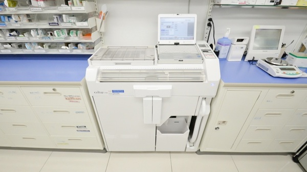 レデイ薬局味酒店の調剤器具