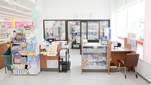 レデイ薬局古川店の受付/カウンター