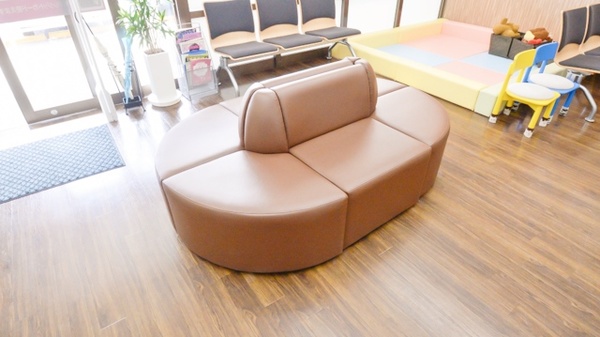 レデイ薬局和気店の待合スペース