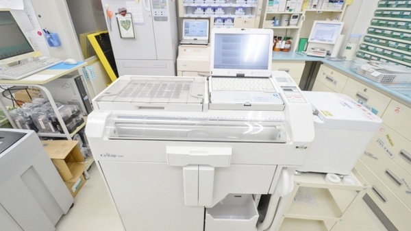 レデイ薬局拓川店の調剤器具
