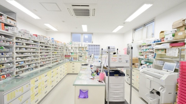 レデイ薬局星の岡店の調剤室