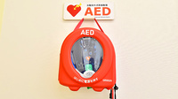 レデイ薬局　森松店のAED