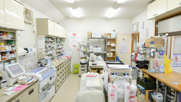 レデイ薬局今治東店の調剤室