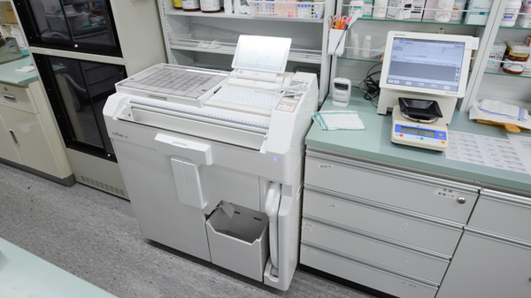 レデイ薬局喜田村店の調剤器具