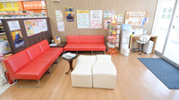レデイ薬局坂出中央店の待合スペース