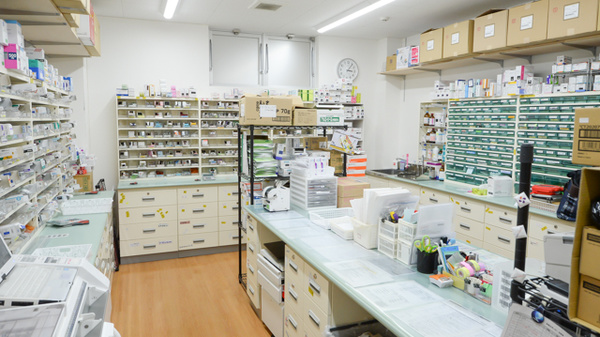 レデイ薬局坂出中央店の調剤室