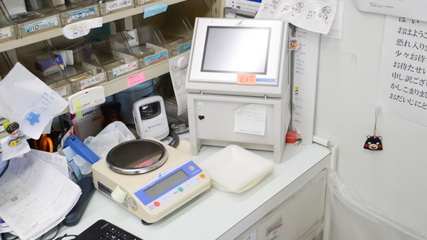 レデイさぬきしど調剤薬局の調剤器具