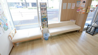 レデイ薬局藤塚店の待合スペース