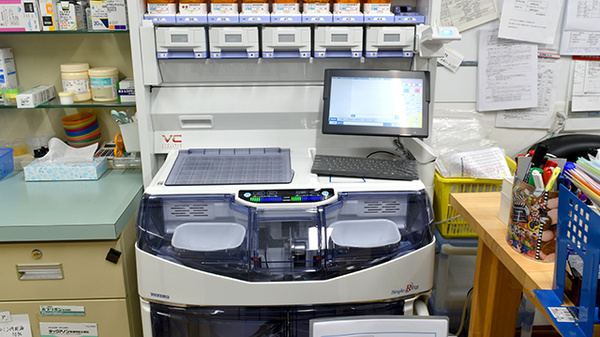 あいケア薬局本郷駅前店の調剤器具