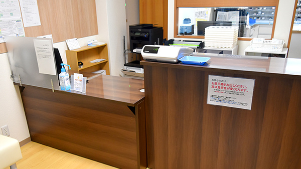 おひさま薬局　三反田店の受付/カウンター