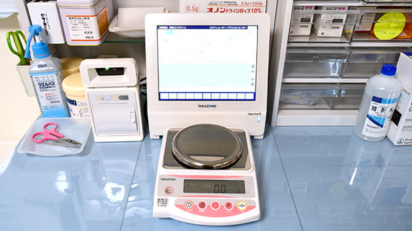おひさま薬局　三反田店の調剤器具